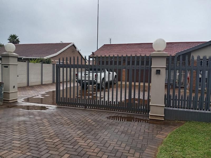 3 Bedroom Property for Sale in Stilfontein North West